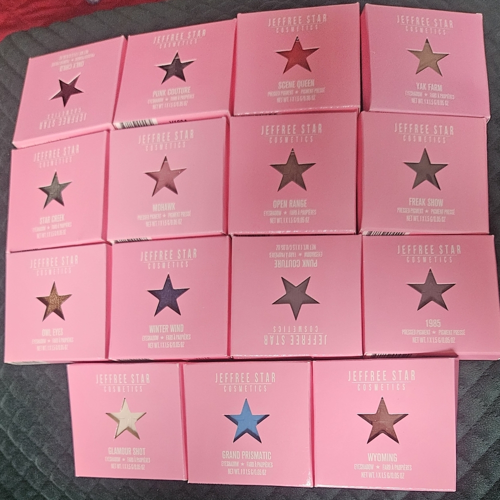 Jeffree Star Cosmetics Eyeshadow Singles Full Artistry Set (Free Lippie)